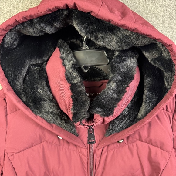 Andrew Marc Stretch  Walker Hooded Puffer Jacket Burgundy Women's Size Small - Picture 4 of 12